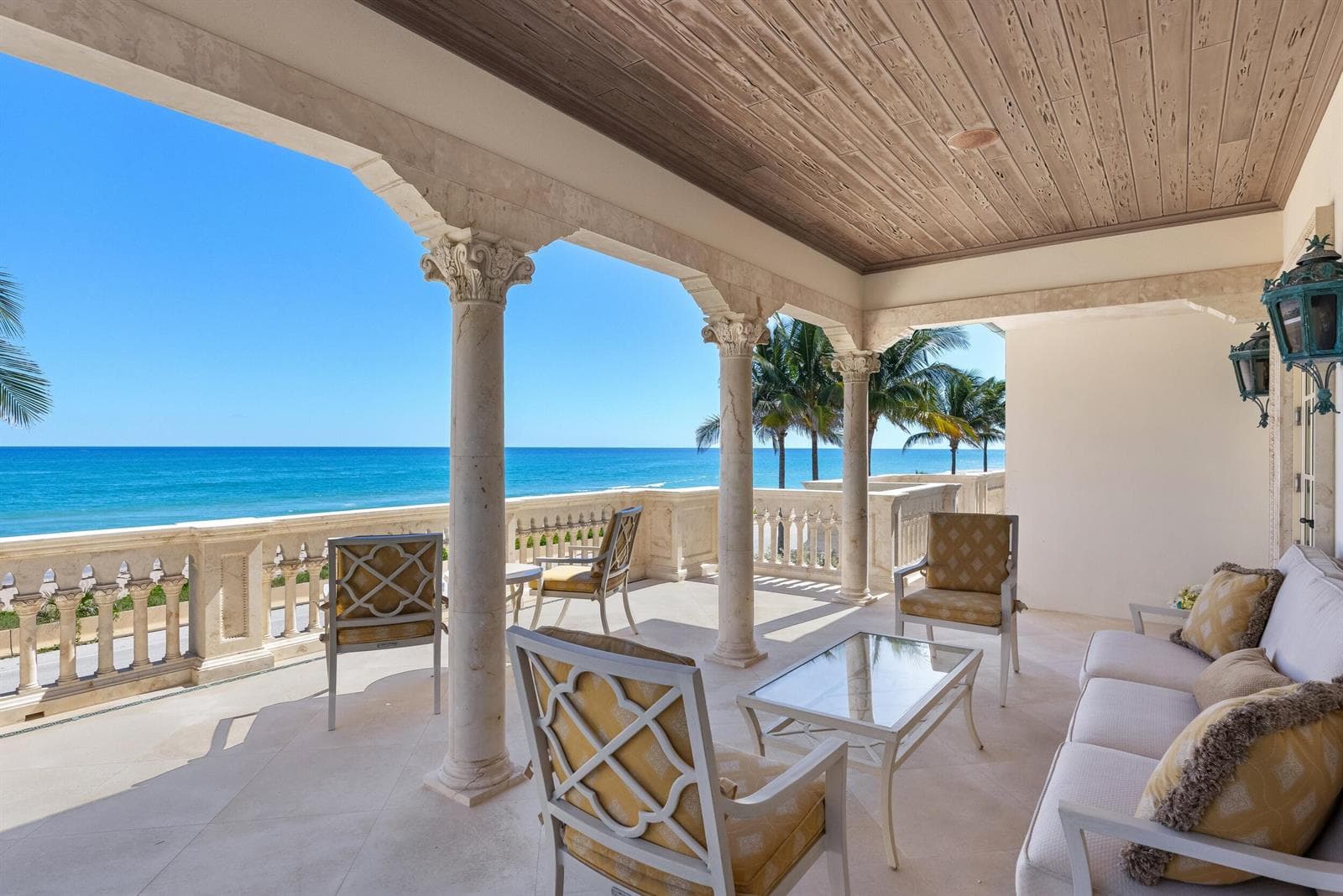 1620 S Ocean Boulevard photo 2