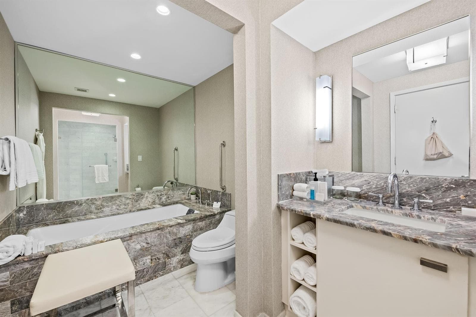 551 N Fort Lauderdale Beach Boulevard H1115 photo 8
