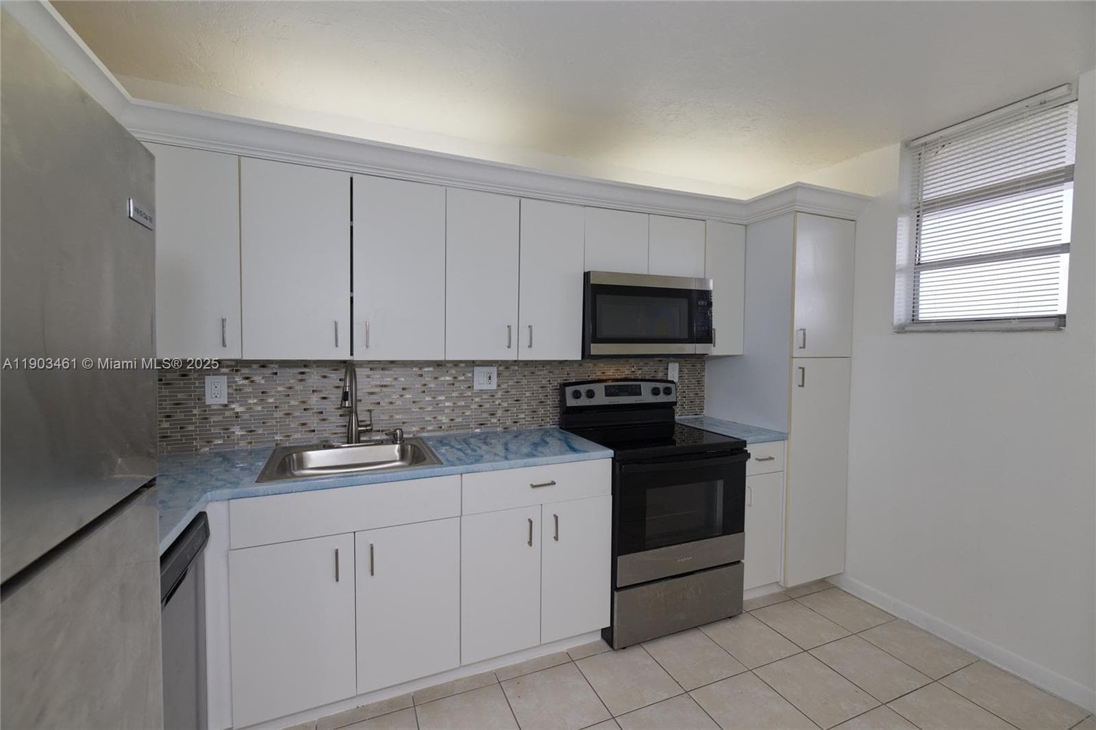 2903 N Miami Beach Blvd 806 photo 2