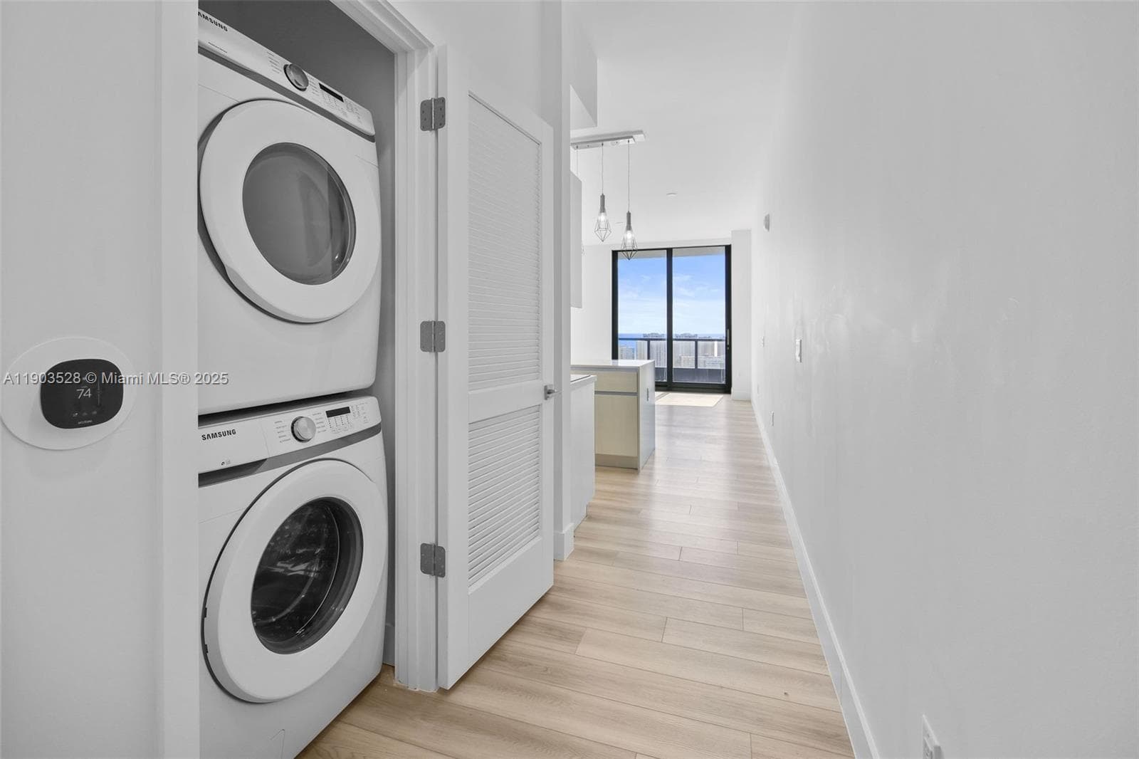 101 Diplomat Pkwy 2306 photo 17