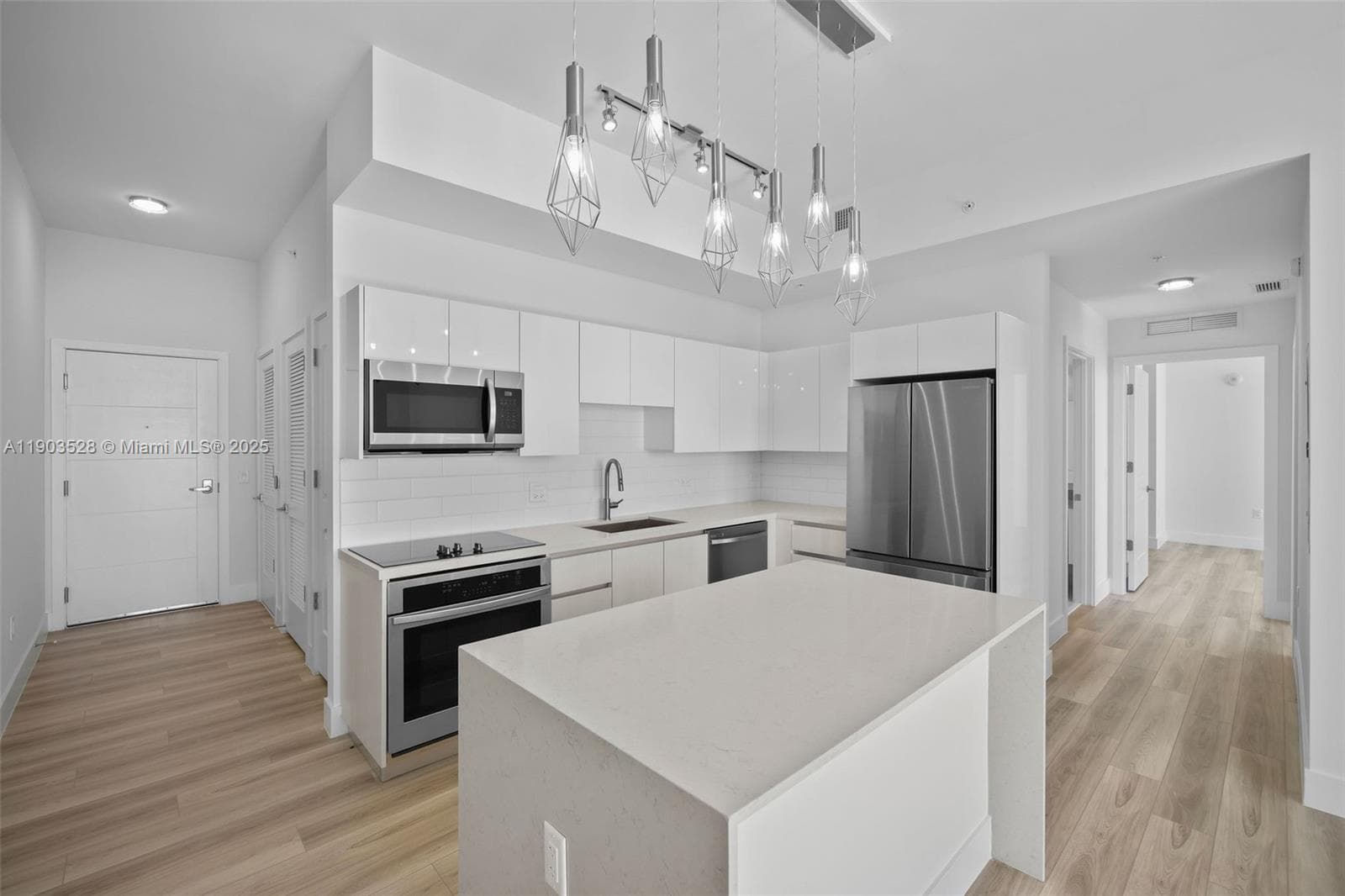 101 Diplomat Pkwy 2306 photo 14
