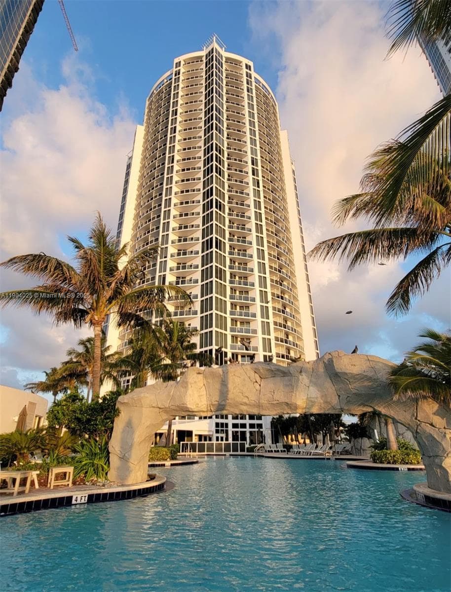 18001 Collins Ave 1608 photo 11