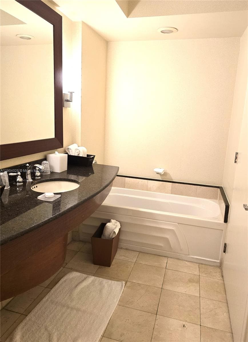 18001 Collins Ave 1608 photo 8