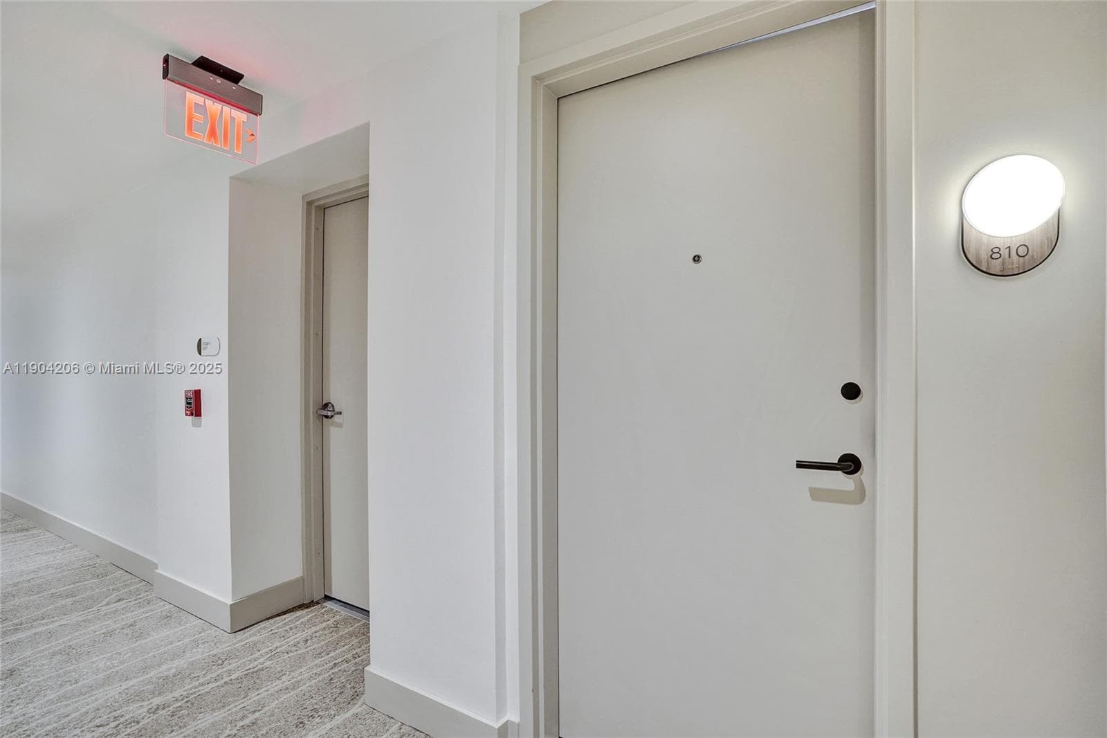 580 72nd St 810 photo 18
