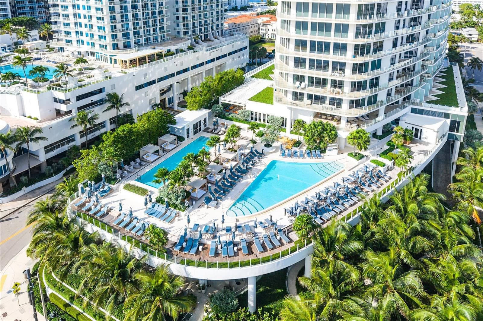 525 N Fort Lauderdale Beach Boulevard 1802 photo 3