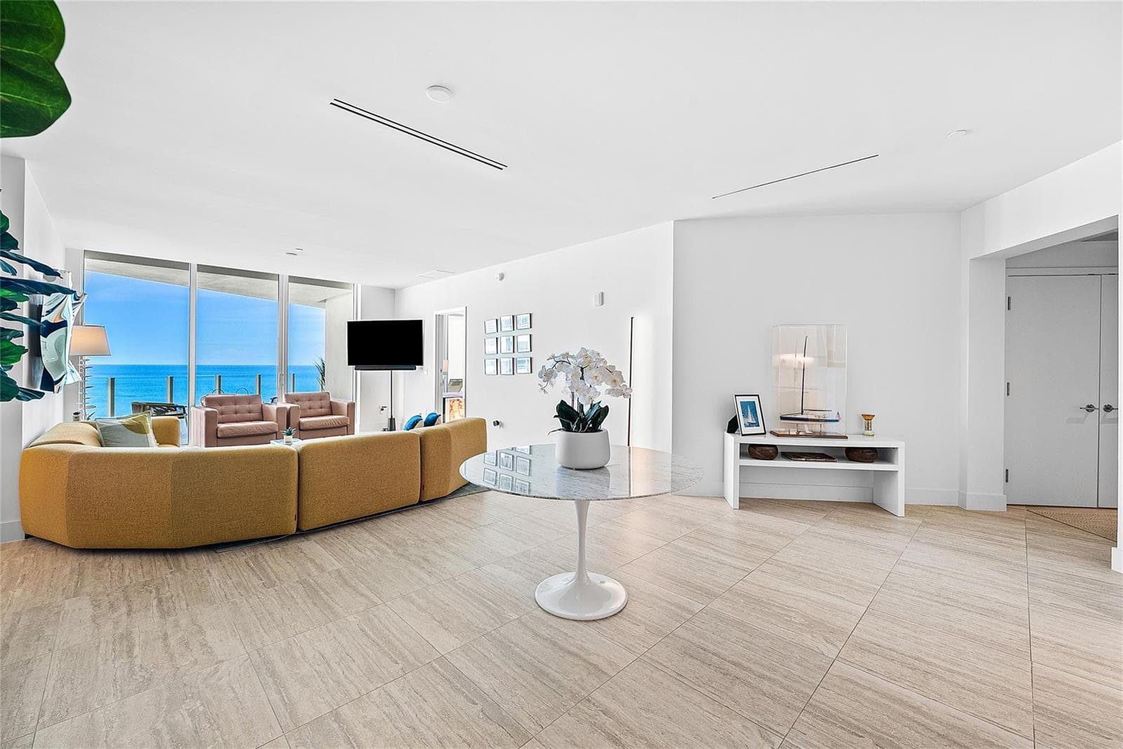 525 N Fort Lauderdale Beach Boulevard 1802 photo 15