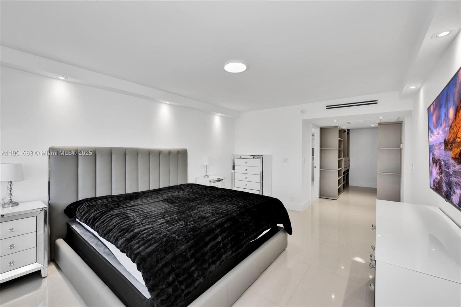 3140 S Ocean Dr 1011 photo 17