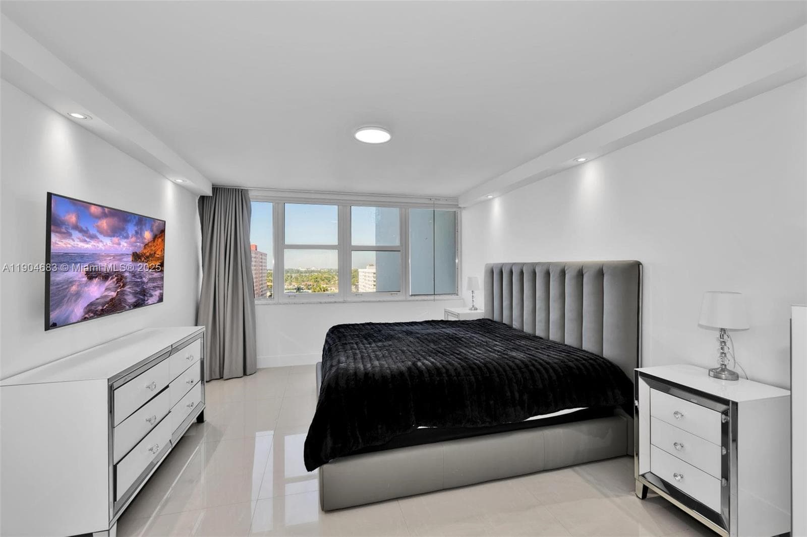 3140 S Ocean Dr 1011 photo 19