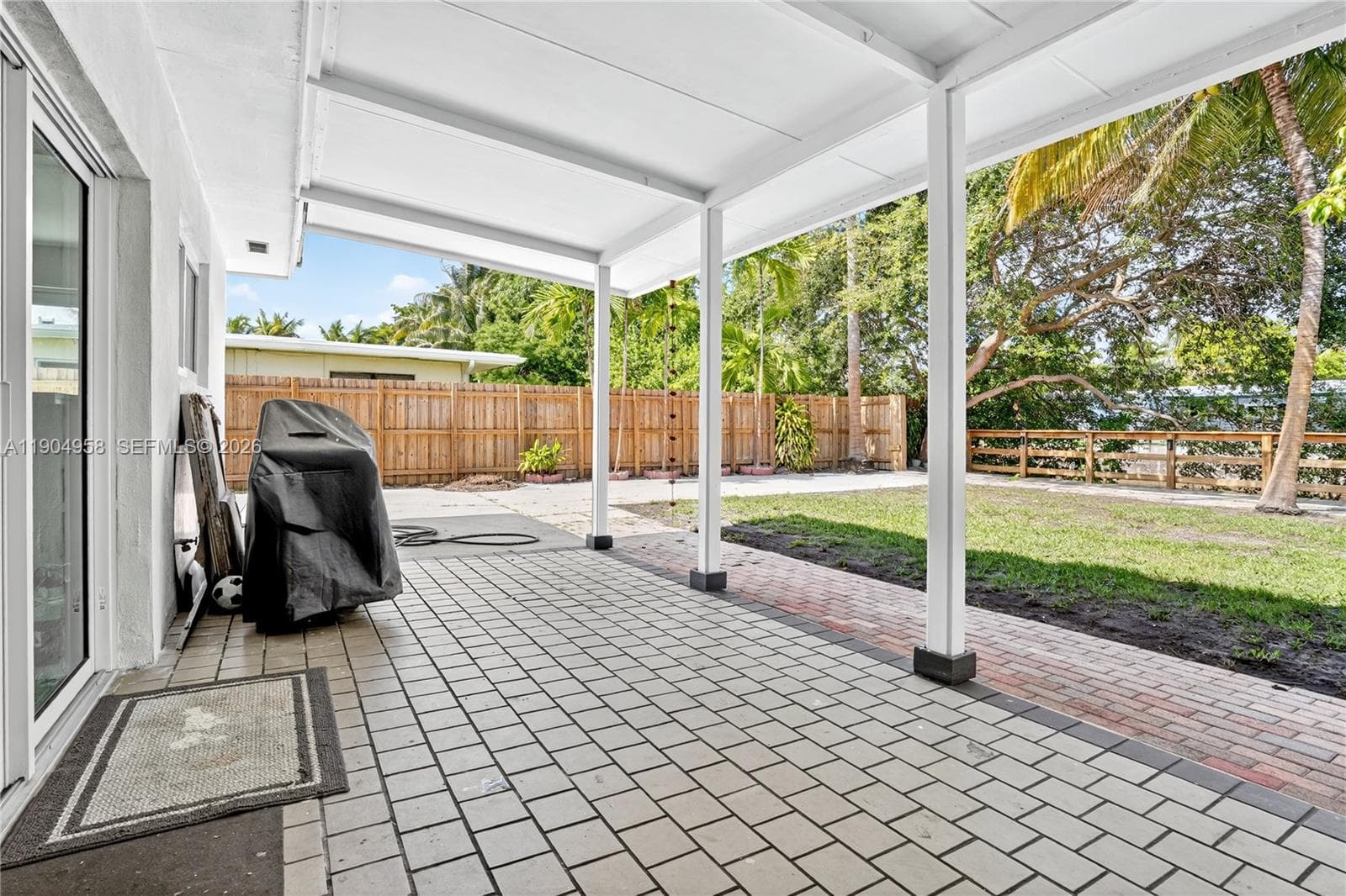 2325 NE 194 Street photo 13
