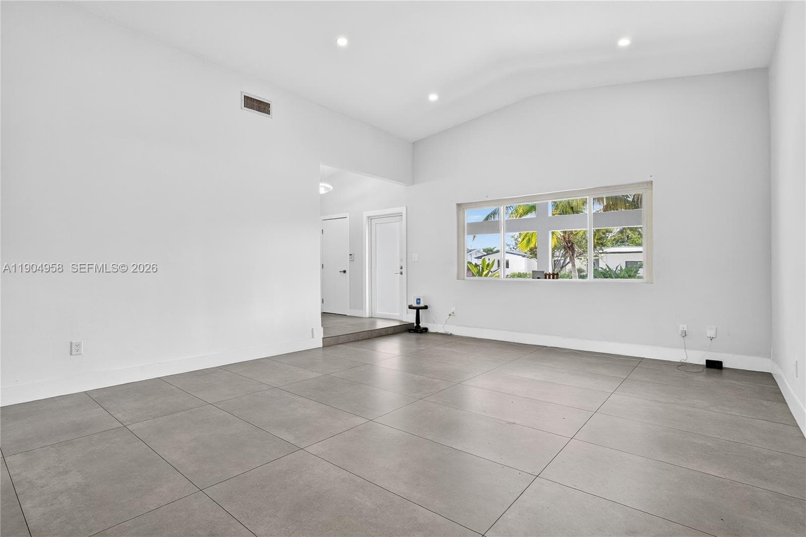 2325 NE 194 Street photo 5