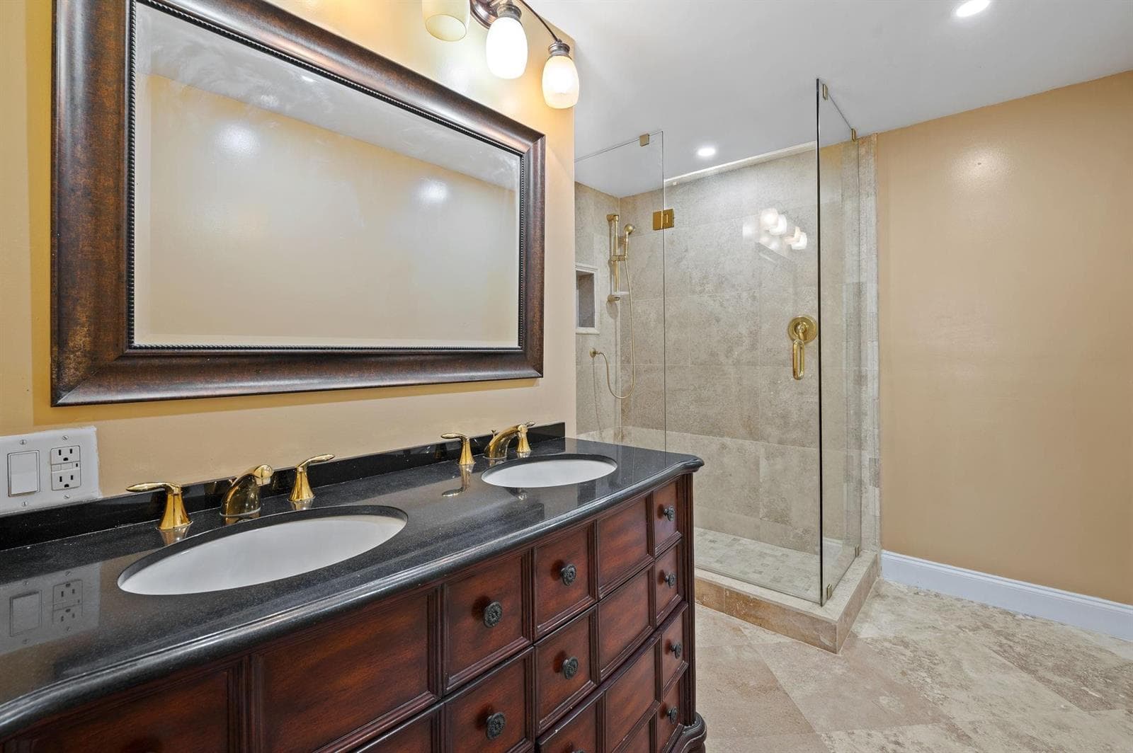 1839 Middle River Drive 503 photo 24