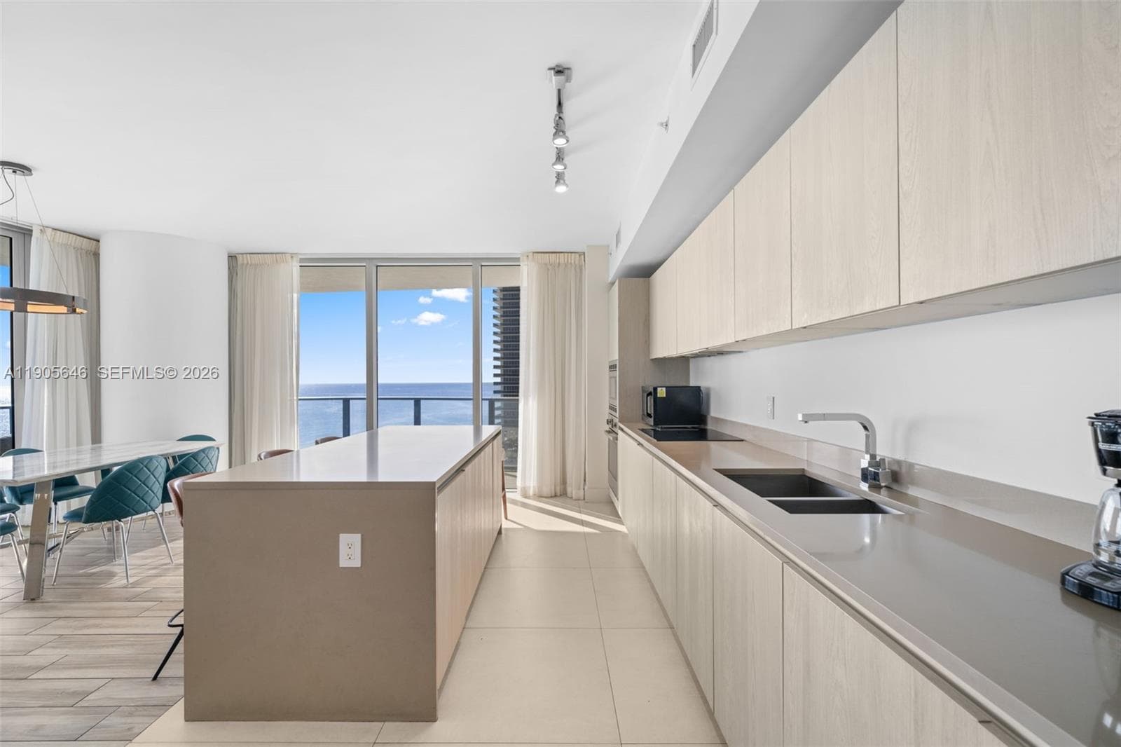 4111 S Ocean Dr 1001 photo 15
