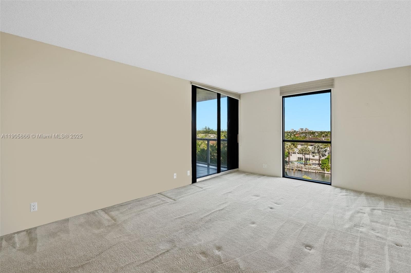 3598 Yacht Club Dr 602 photo 17