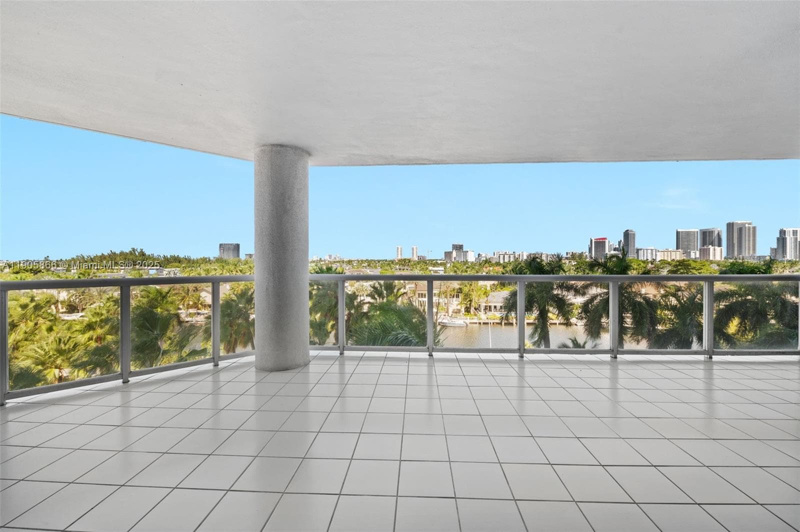 3598 Yacht Club Dr 602 photo 10