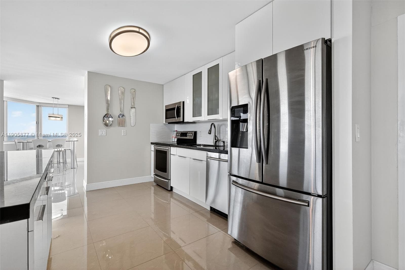 7135 Collins Ave 705 photo 8