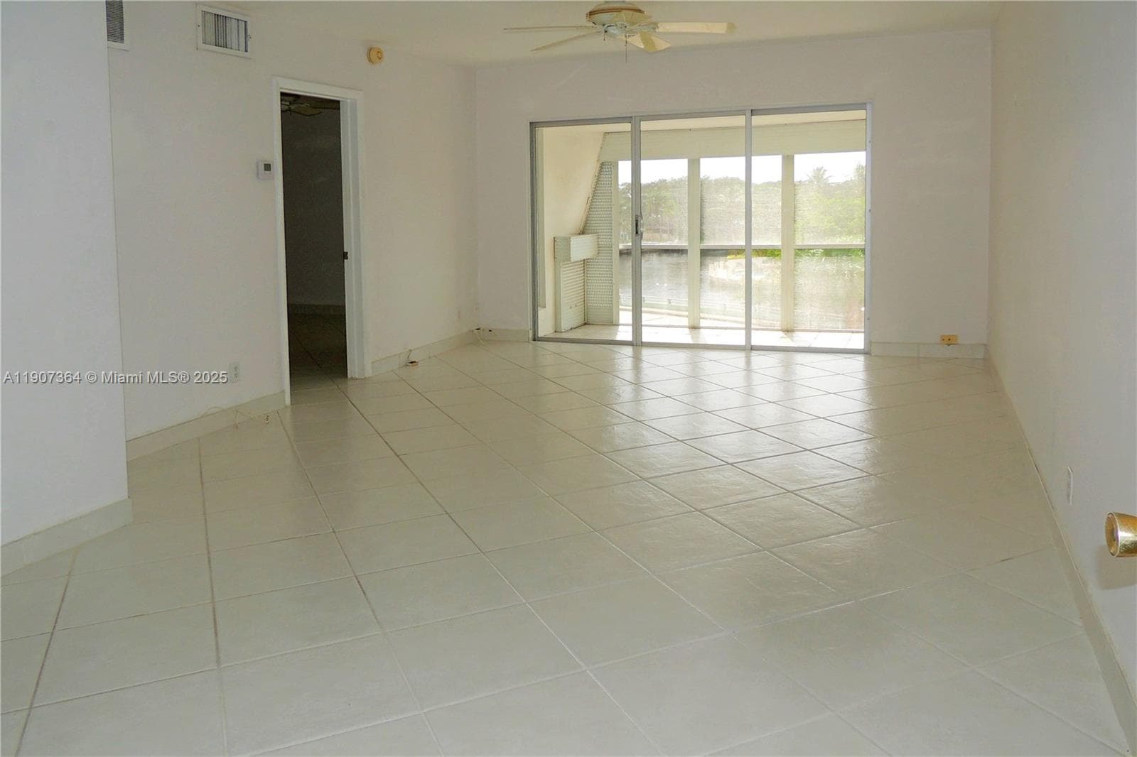 2970 NE 16th Ave 413 photo 7