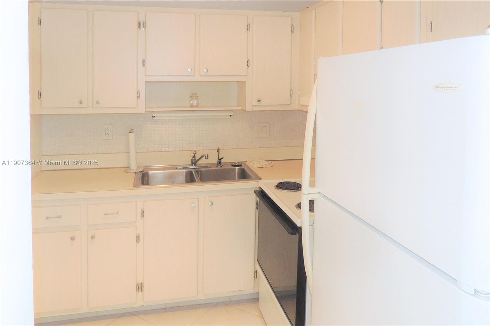 2970 NE 16th Ave 413 photo 9