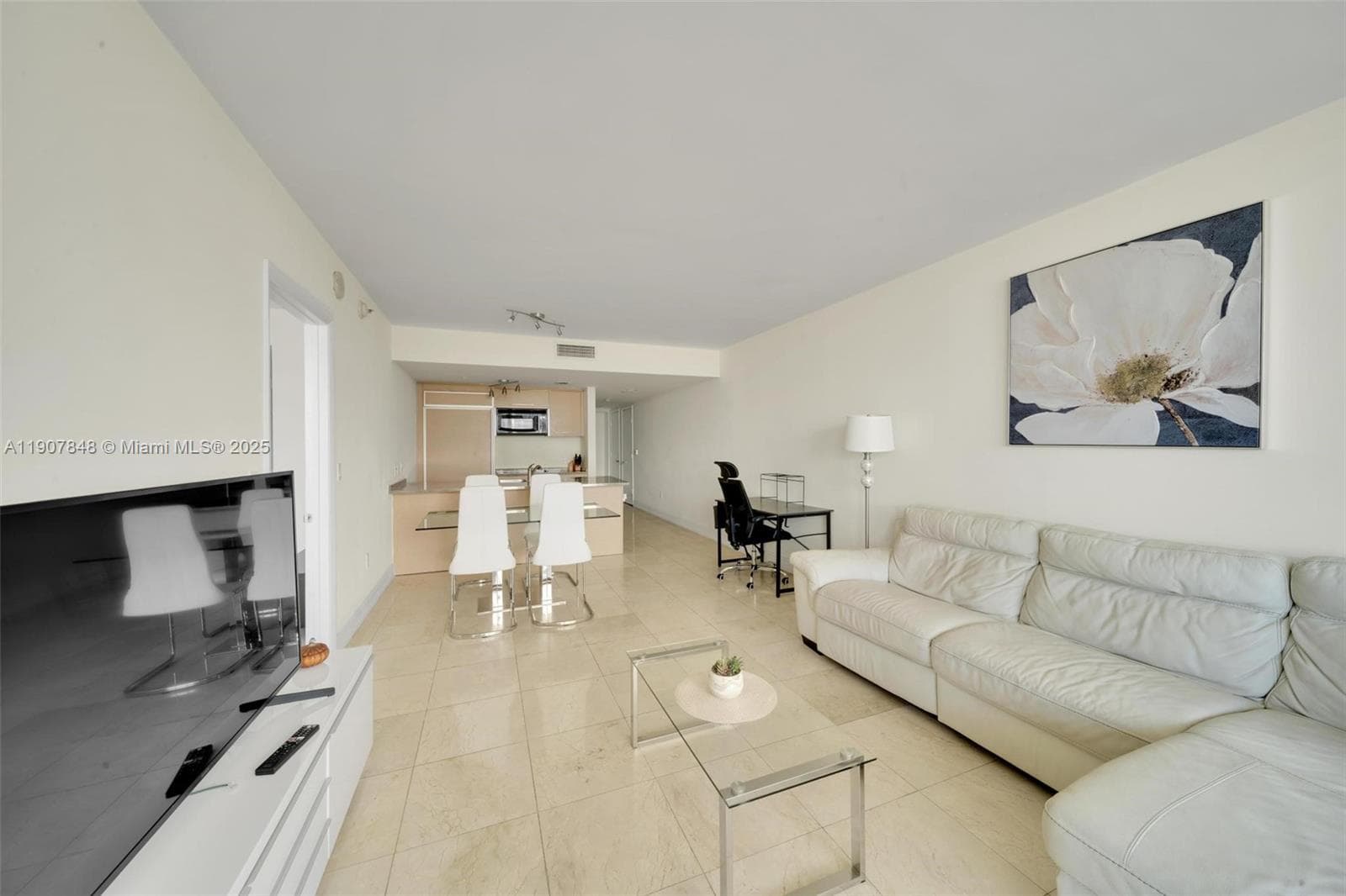 1850 S Ocean Dr 1609 photo 1