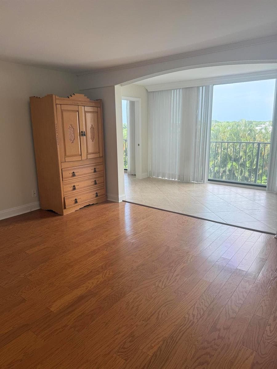 120 Lakeshore Drive 435 photo 8