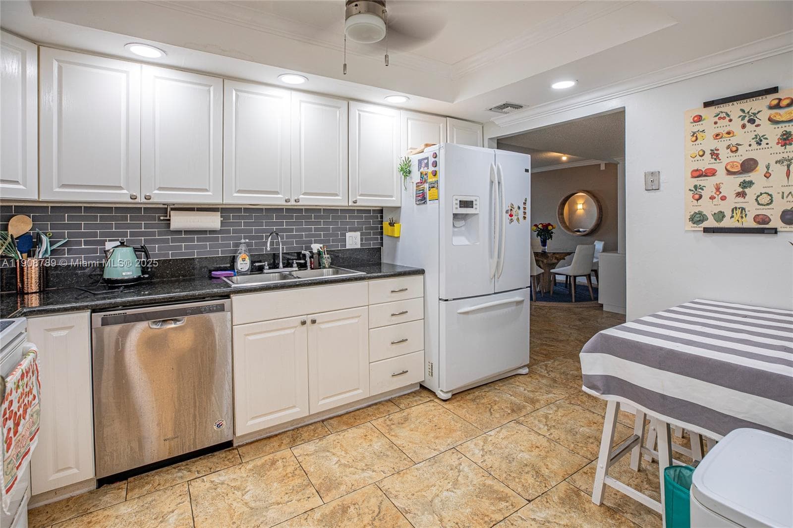 437 Golden Isles Dr 9B-C photo 4