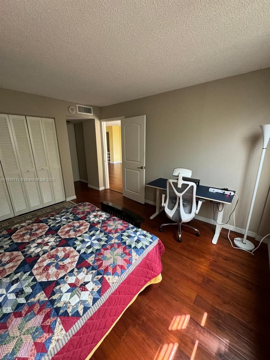1833 S Ocean Dr 308 photo 12