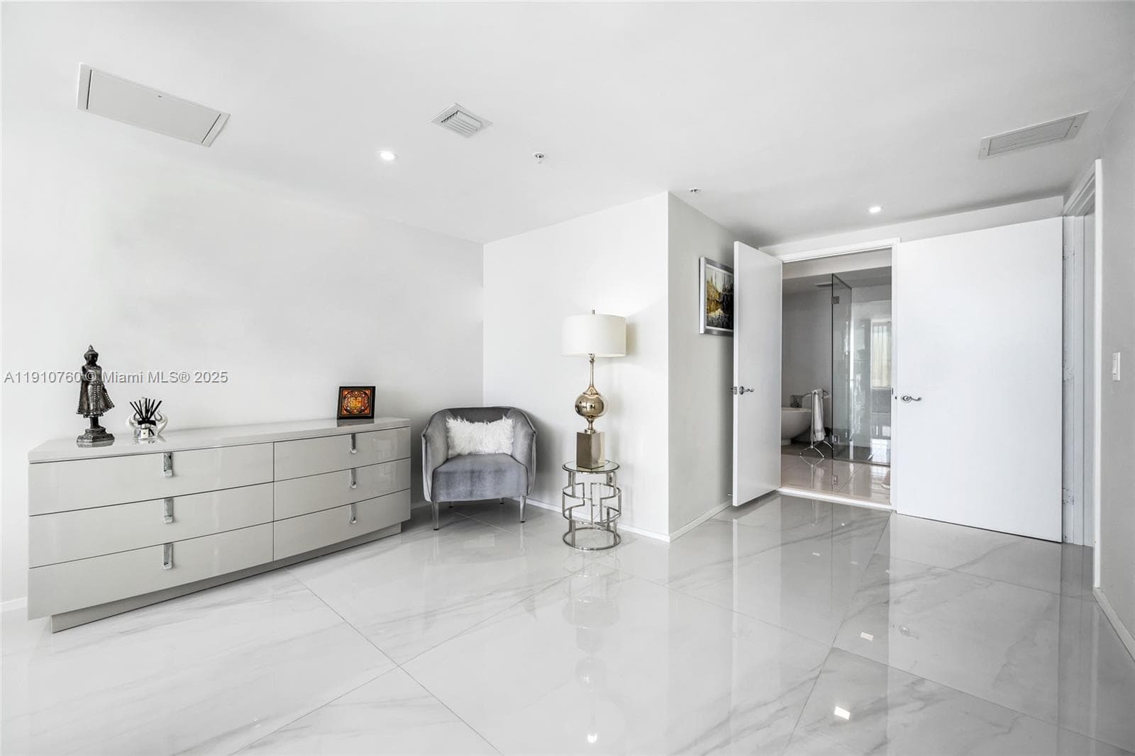 330 Sunny Isles Blvd 5-1908 photo 23
