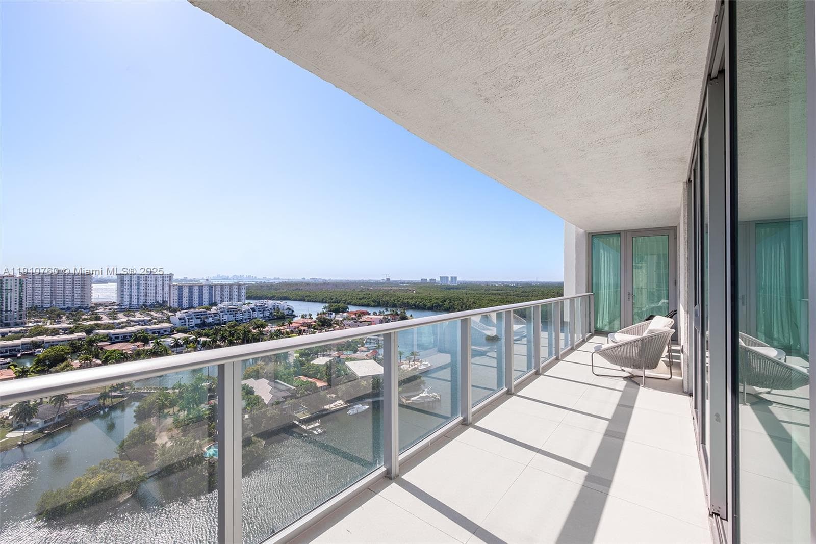 330 Sunny Isles Blvd 5-1908 photo 2