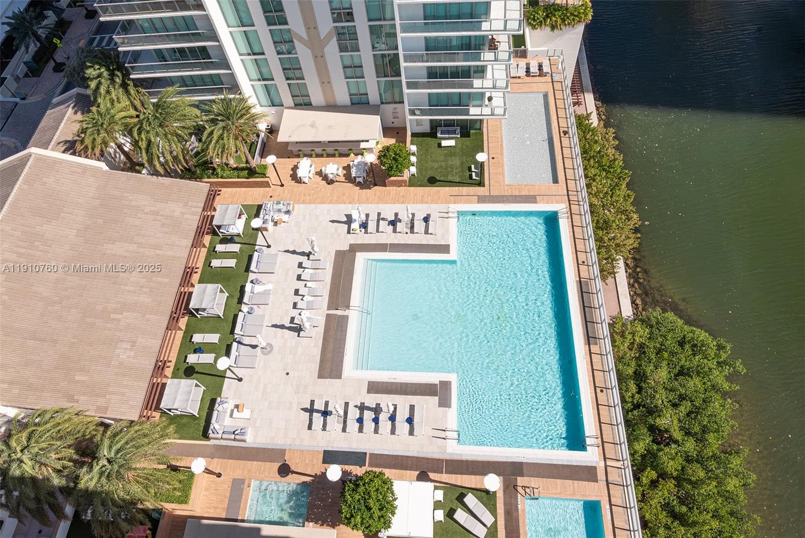 330 Sunny Isles Blvd 5-1908 photo 10