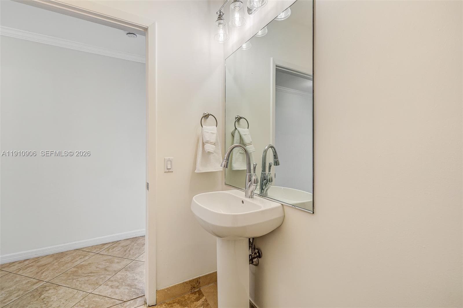 704 N Ocean Blvd 1001 photo 16