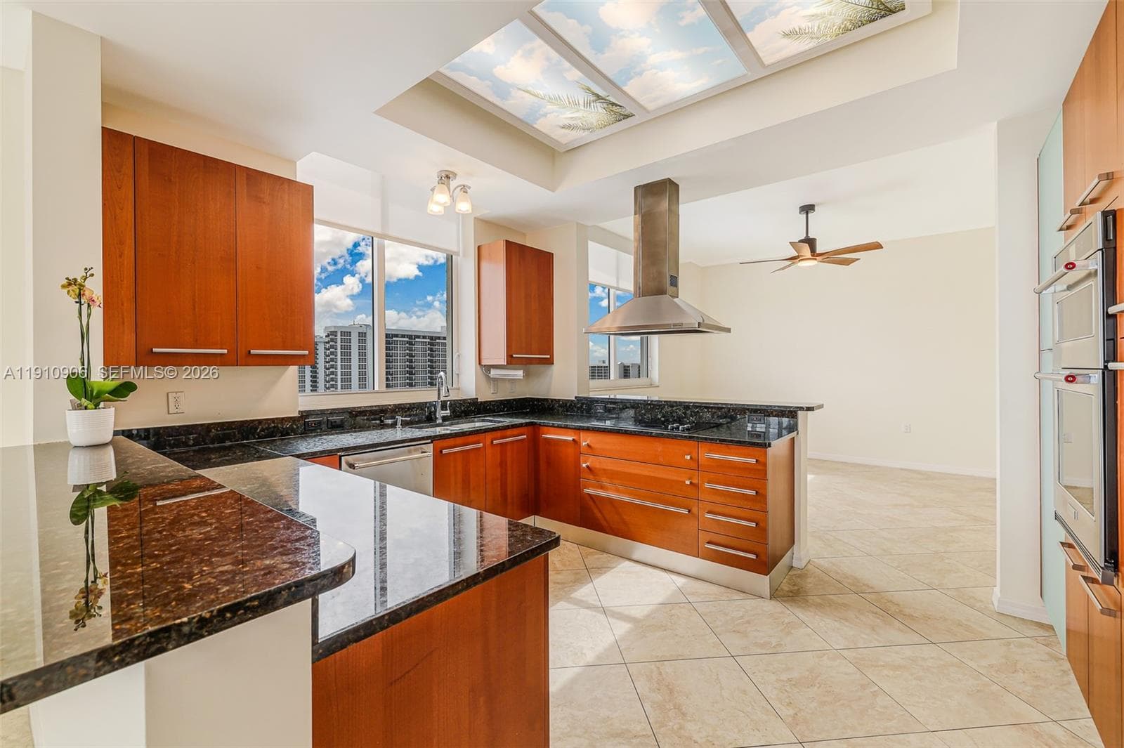704 N Ocean Blvd 1001 photo 14