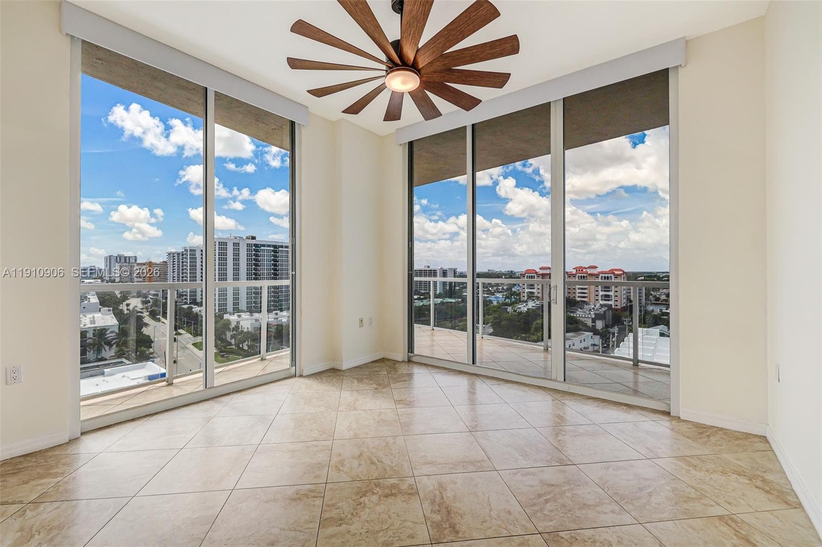 704 N Ocean Blvd 1001 photo 21