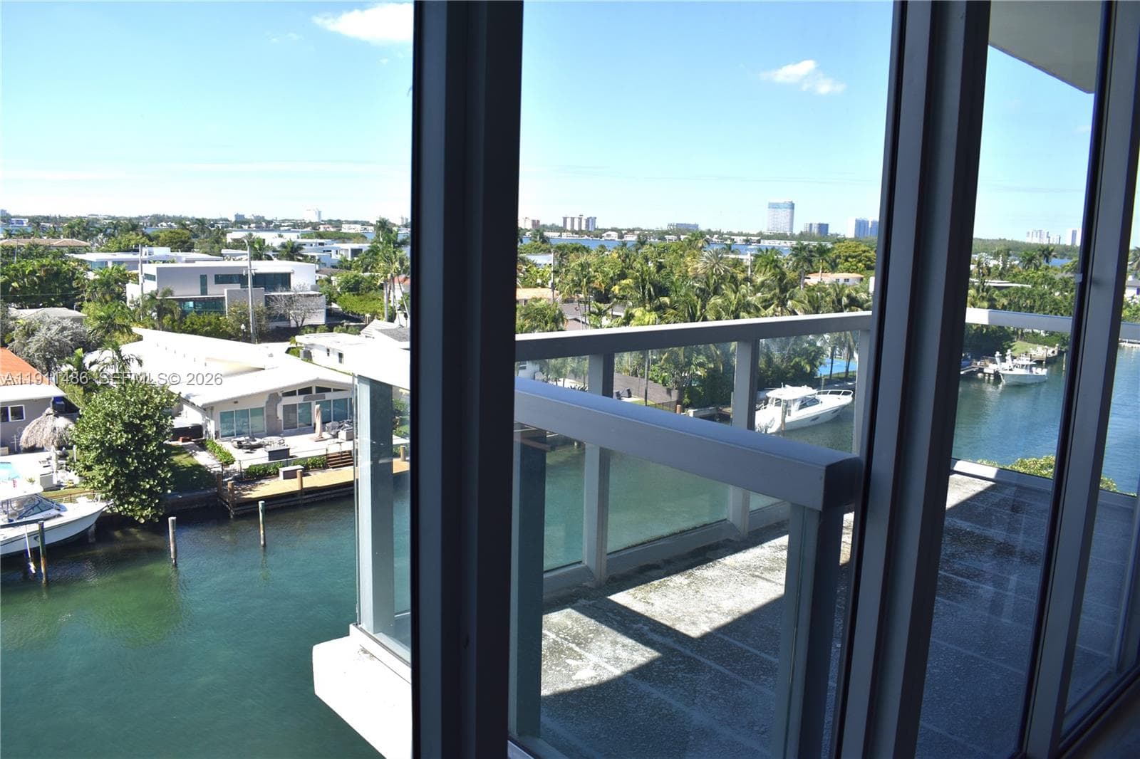 9940 W Bay Harbor Dr 6D-N photo 22