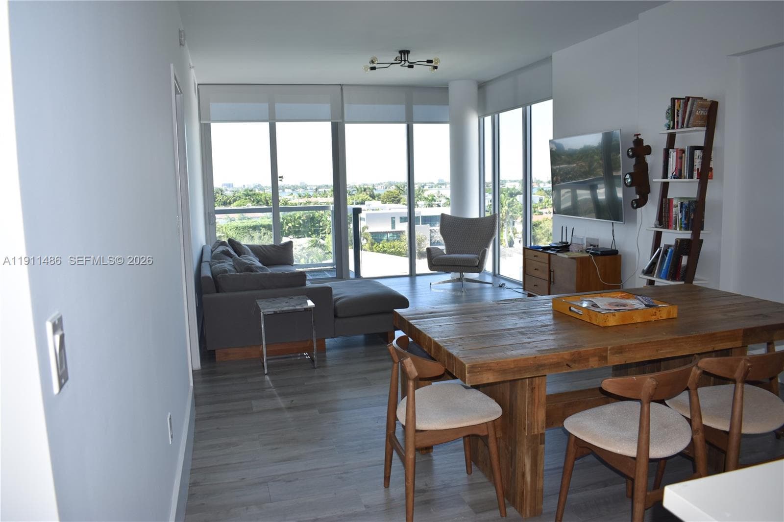 9940 W Bay Harbor Dr 6D-N photo 9