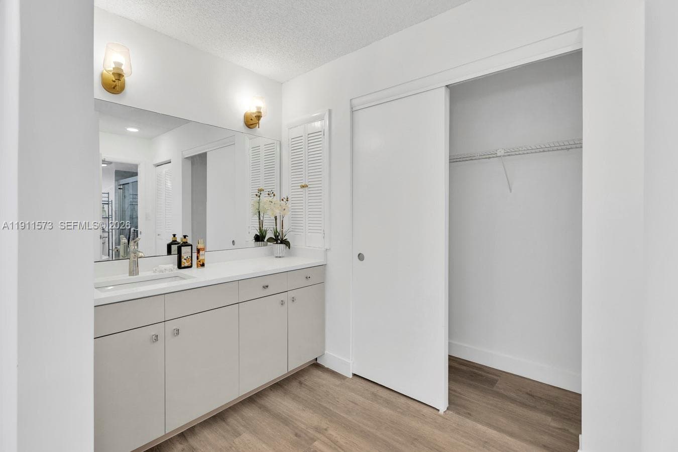 17720 N Bay Rd 803 photo 15
