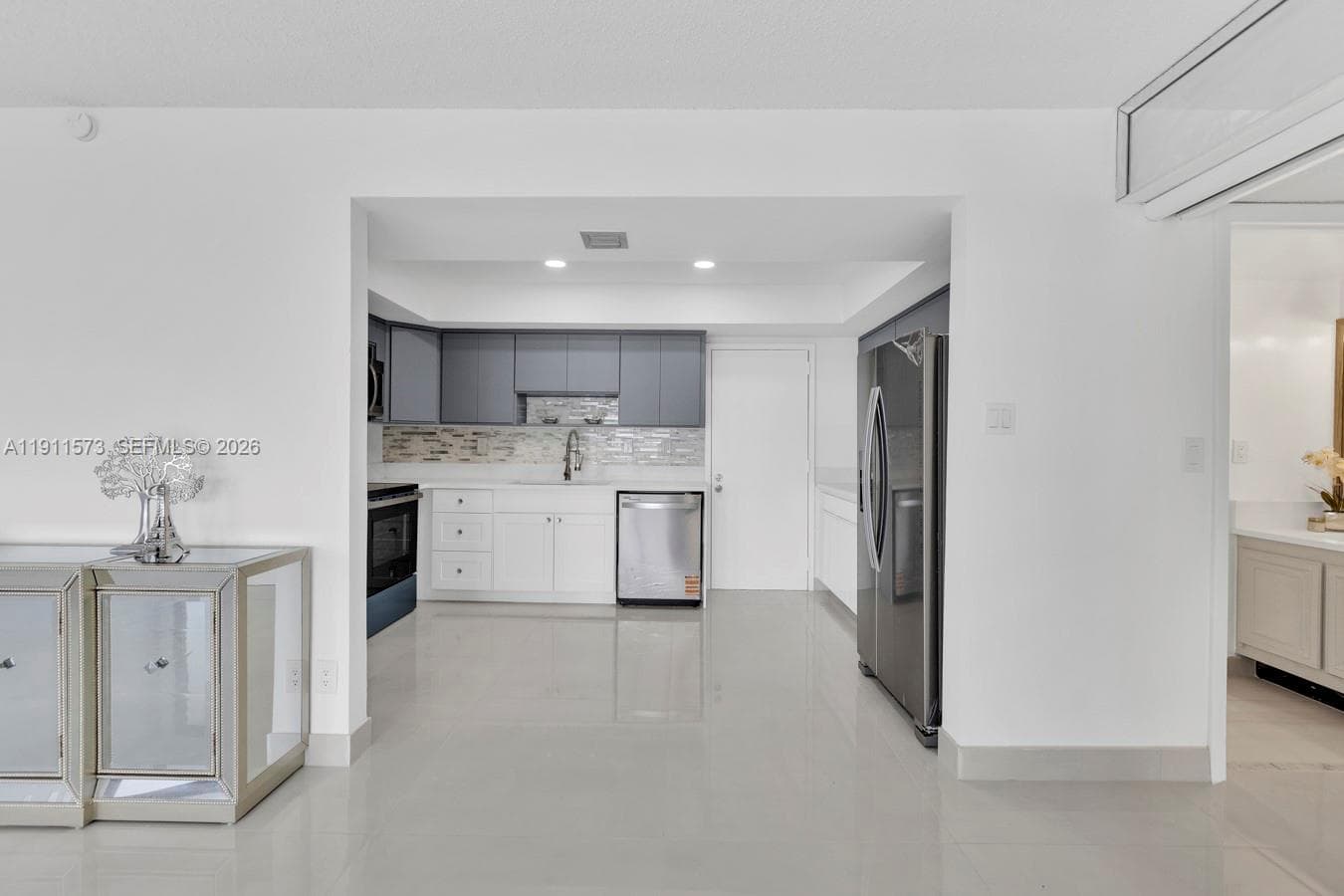 17720 N Bay Rd 803 photo 11