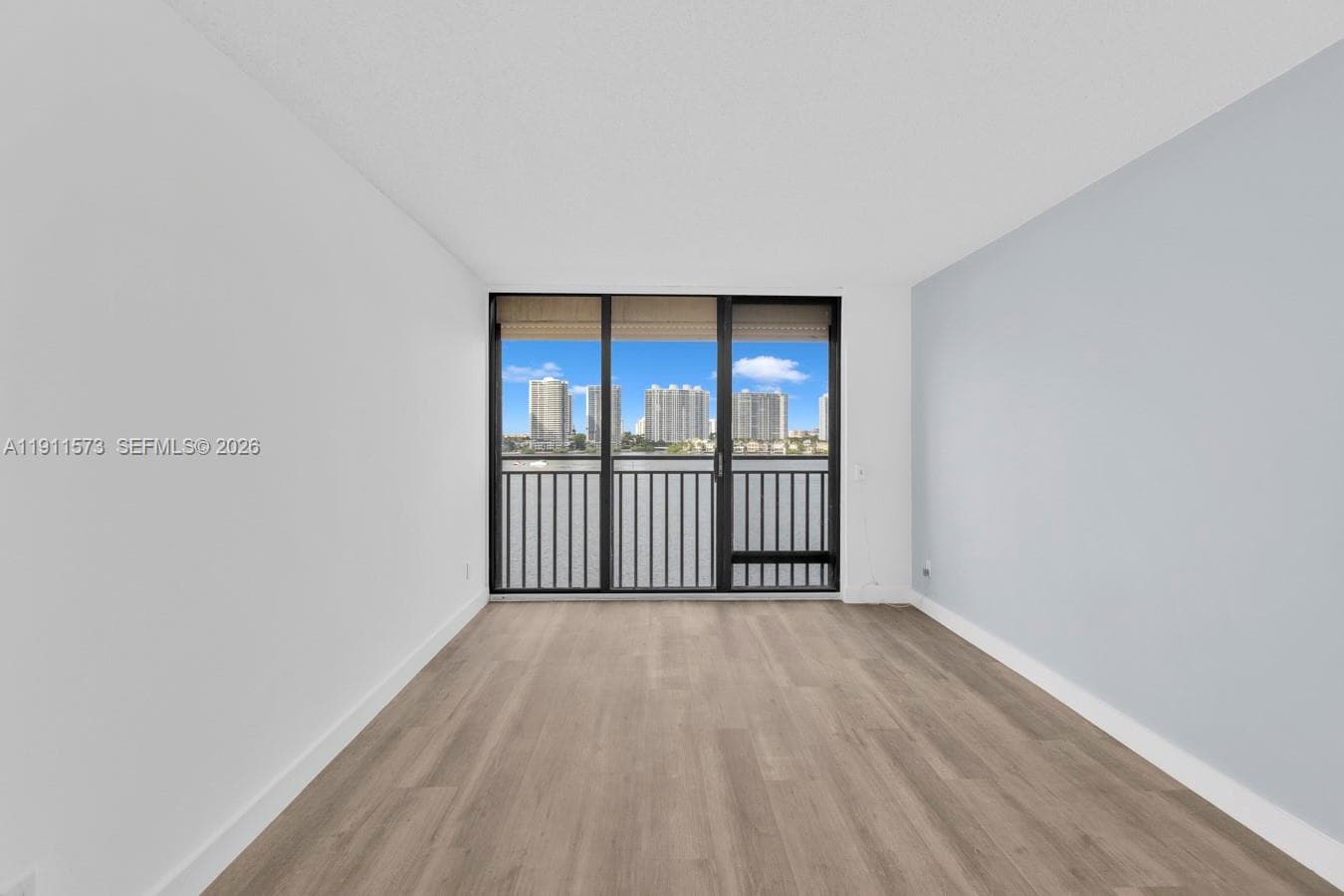 17720 N Bay Rd 803 photo 19