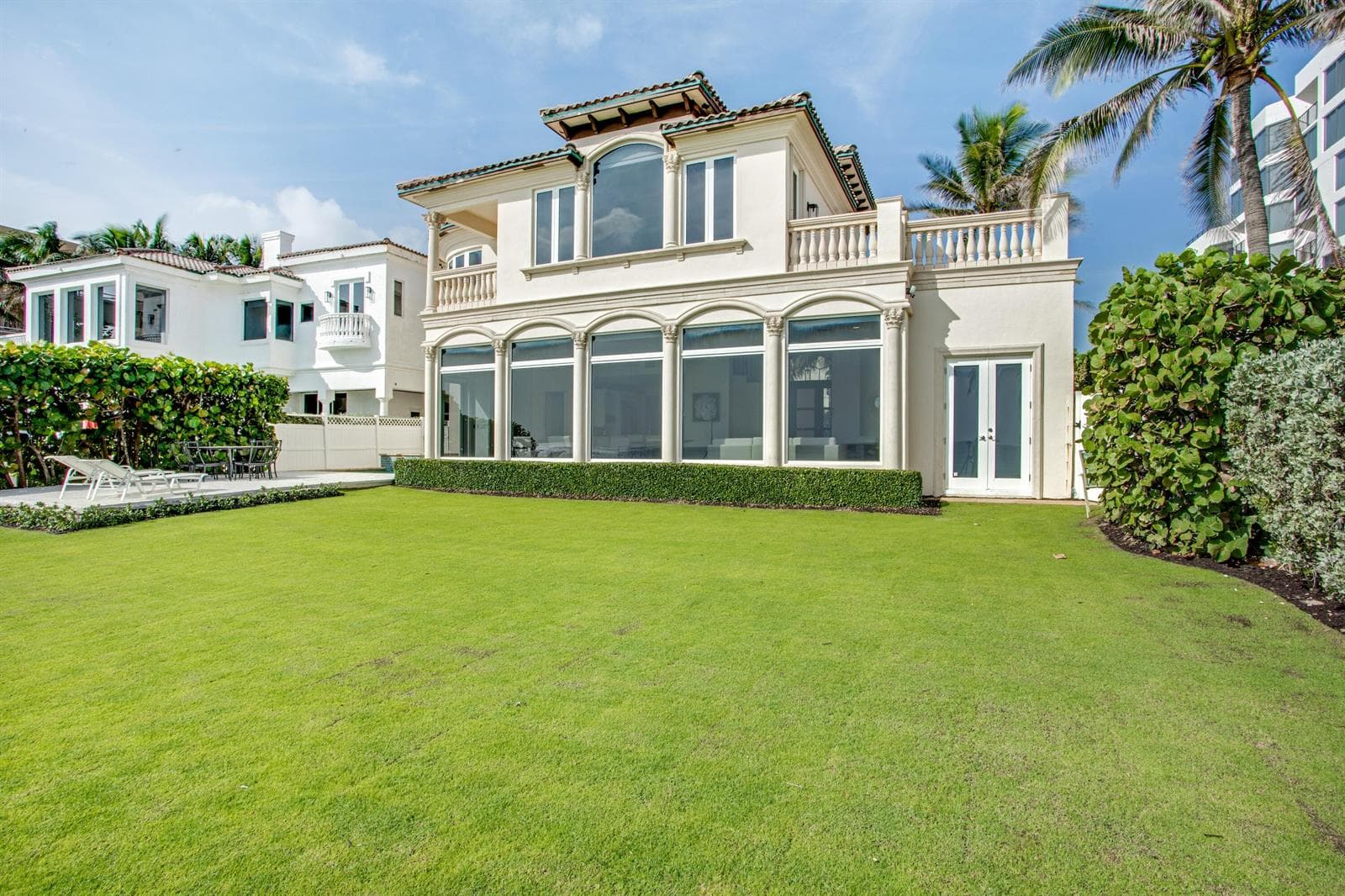 2635 S Ocean Boulevard photo 19