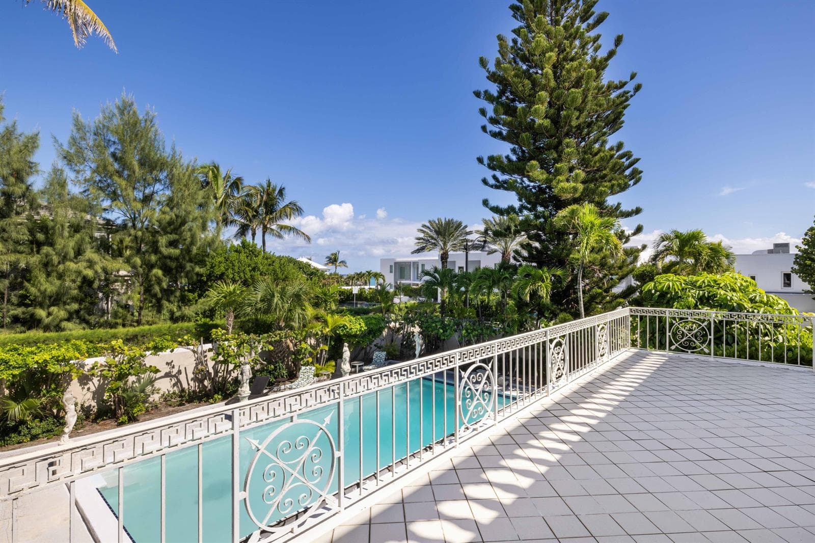 1048 S Ocean Boulevard photo 7
