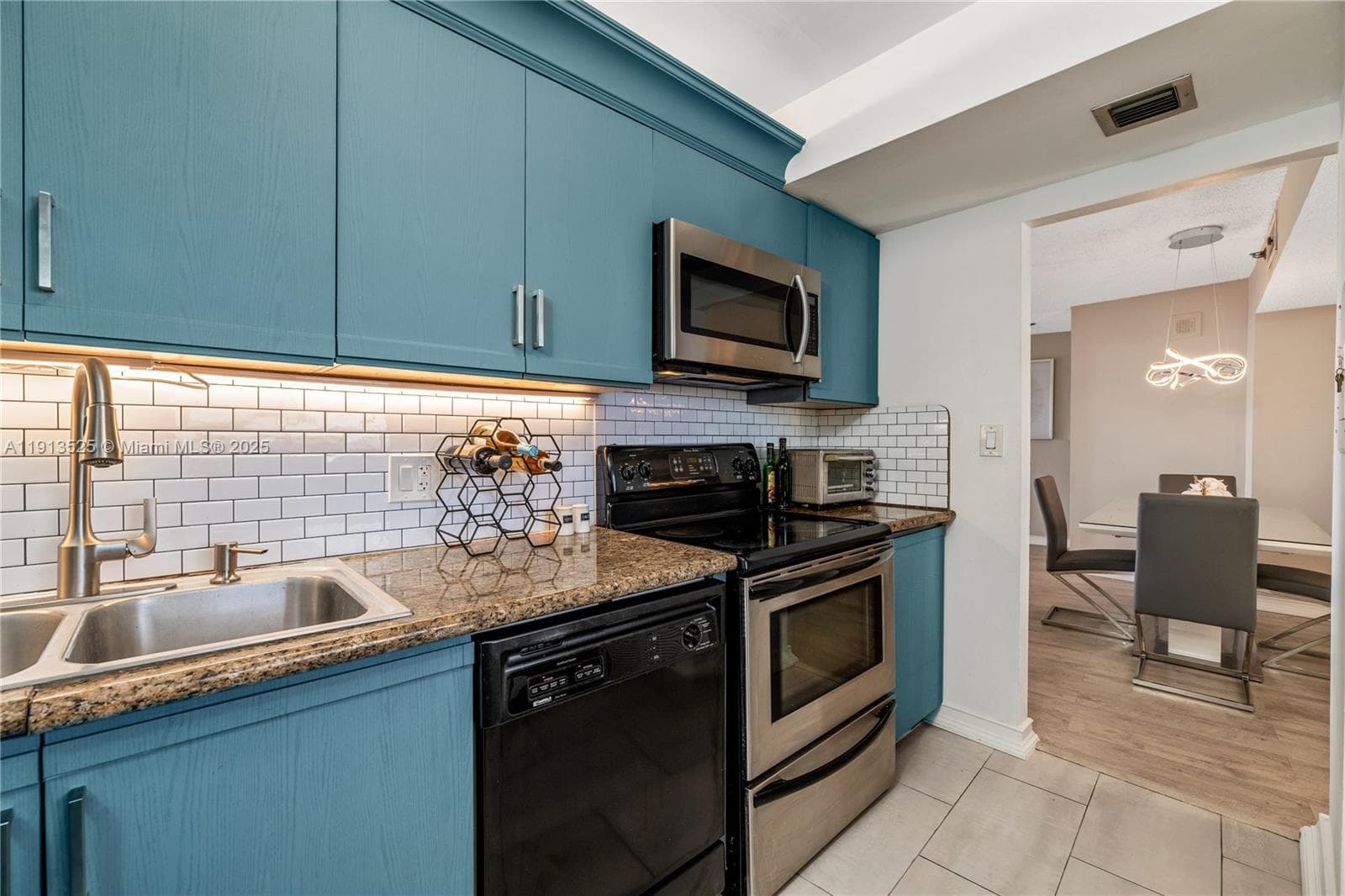 300 Ocean Trail Way 406 photo 12