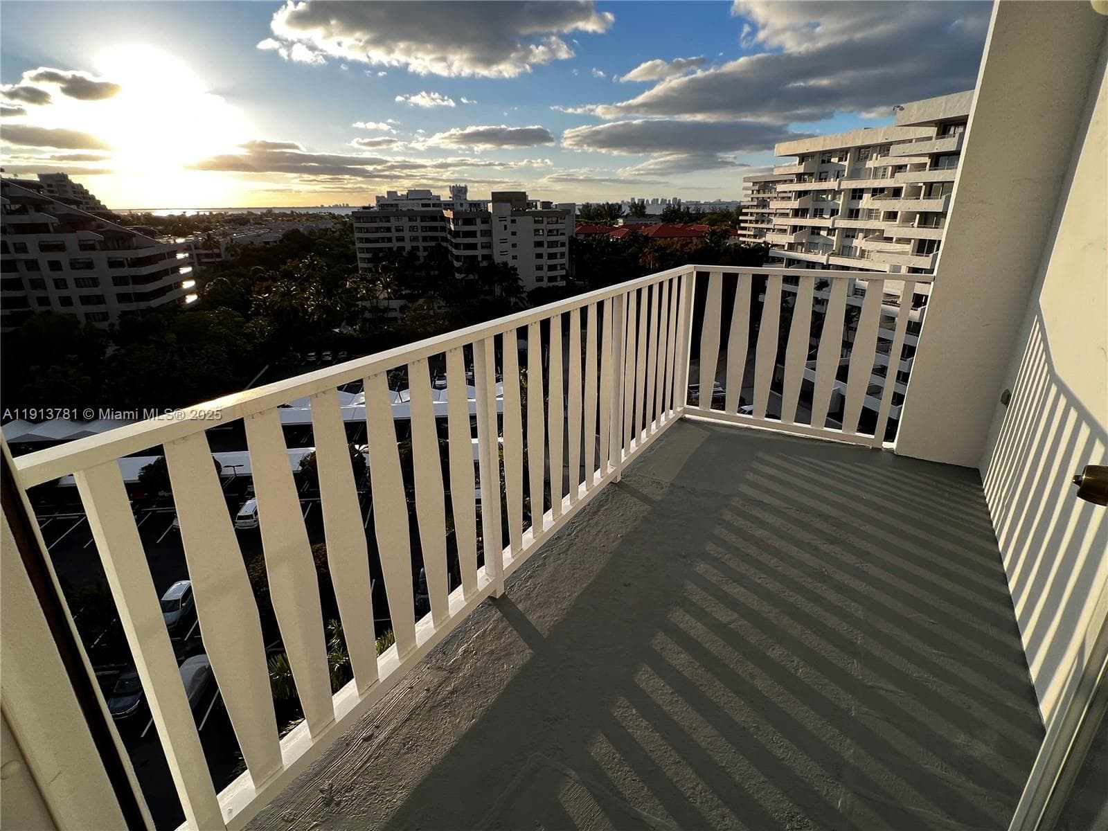 200 Ocean Lane Dr 909 photo 12