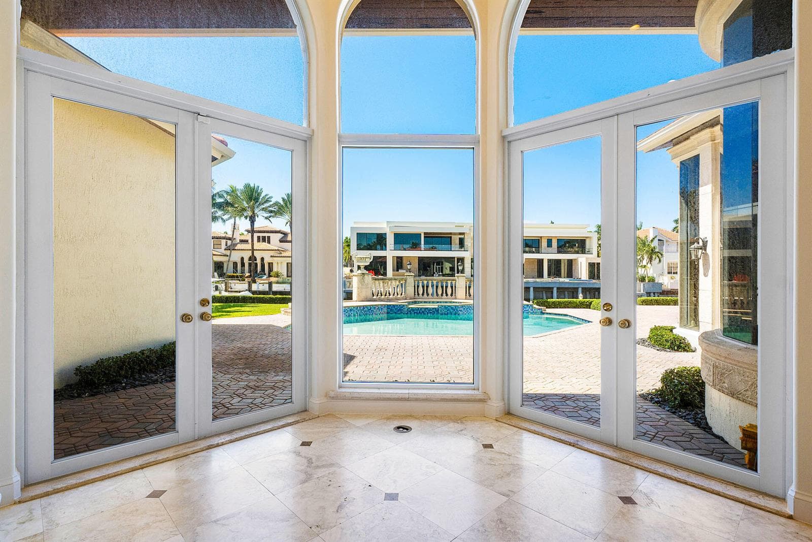 159 W Coconut Palm Road photo 22