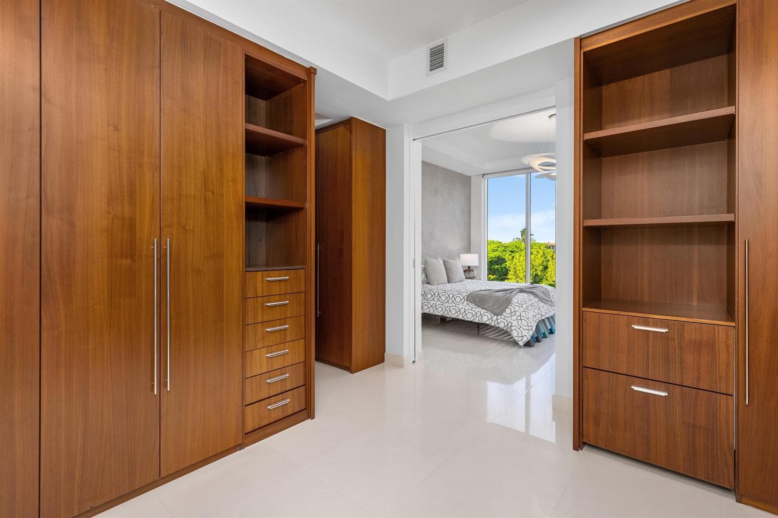 1000 S Ocean Boulevard 110 photo 23