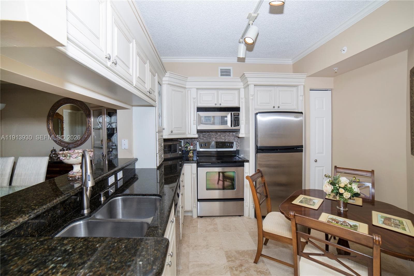 17100 N Bay Rd 1107 photo 8