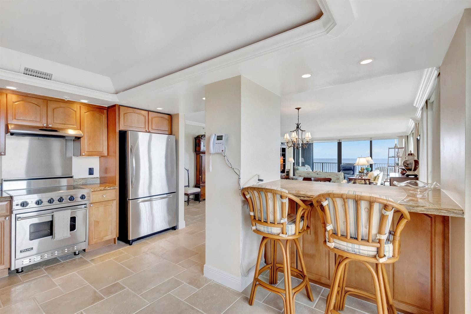 400 Beach Road 804 photo 16