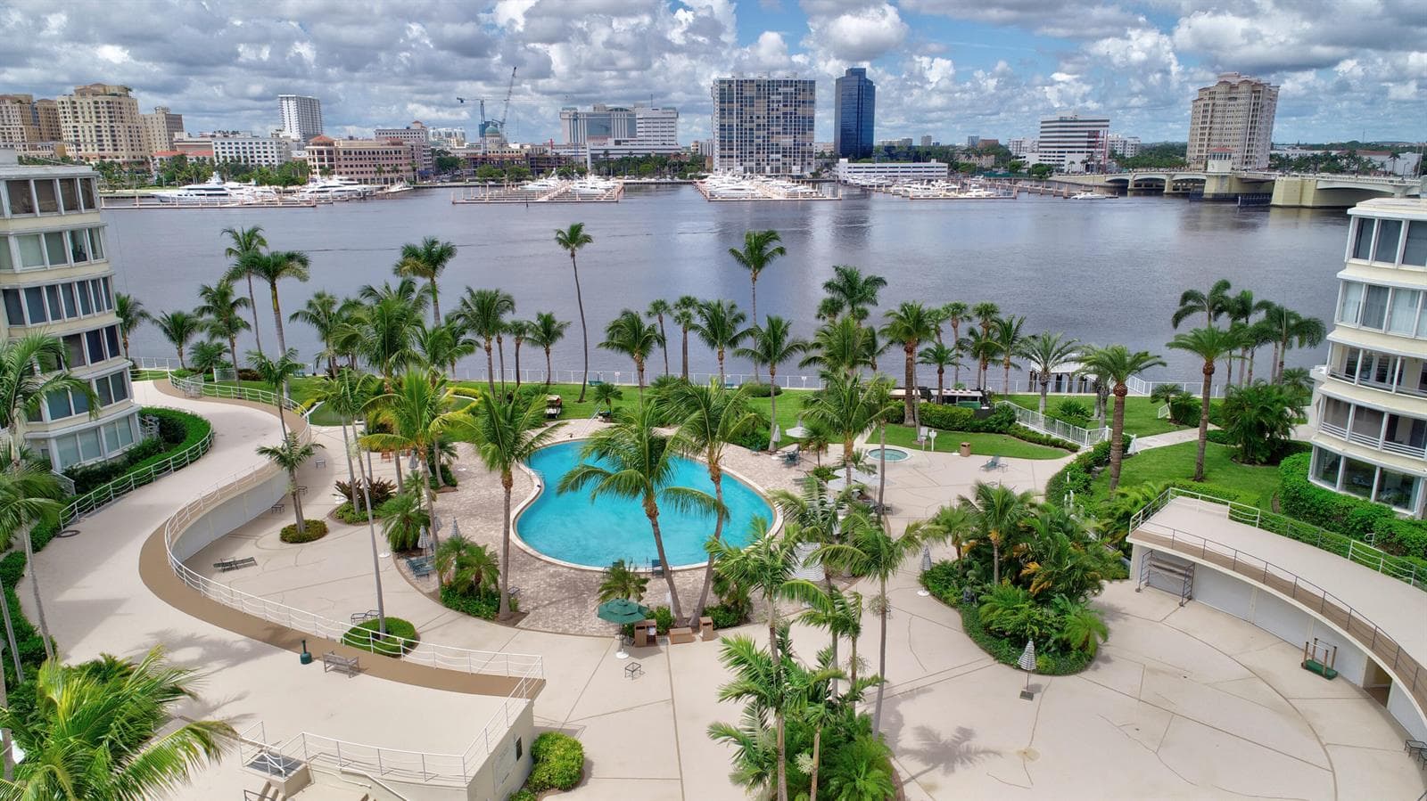 44 Cocoanut Row 315a/316a photo 11