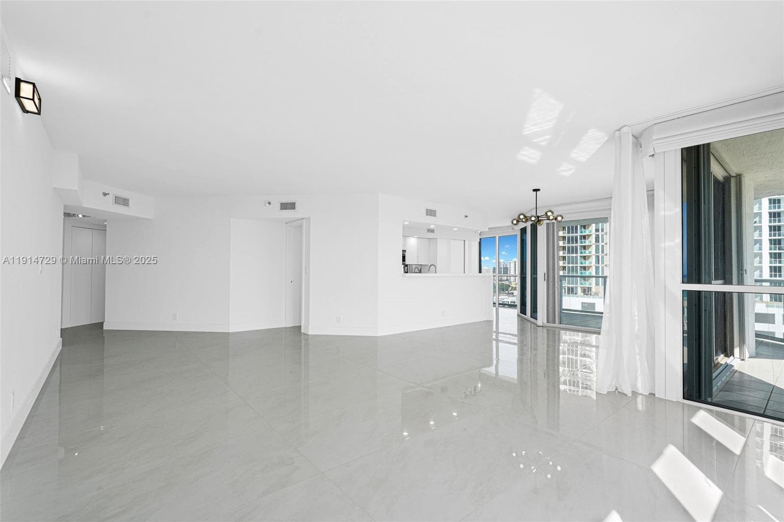 16485 Collins Ave 1236 photo 11