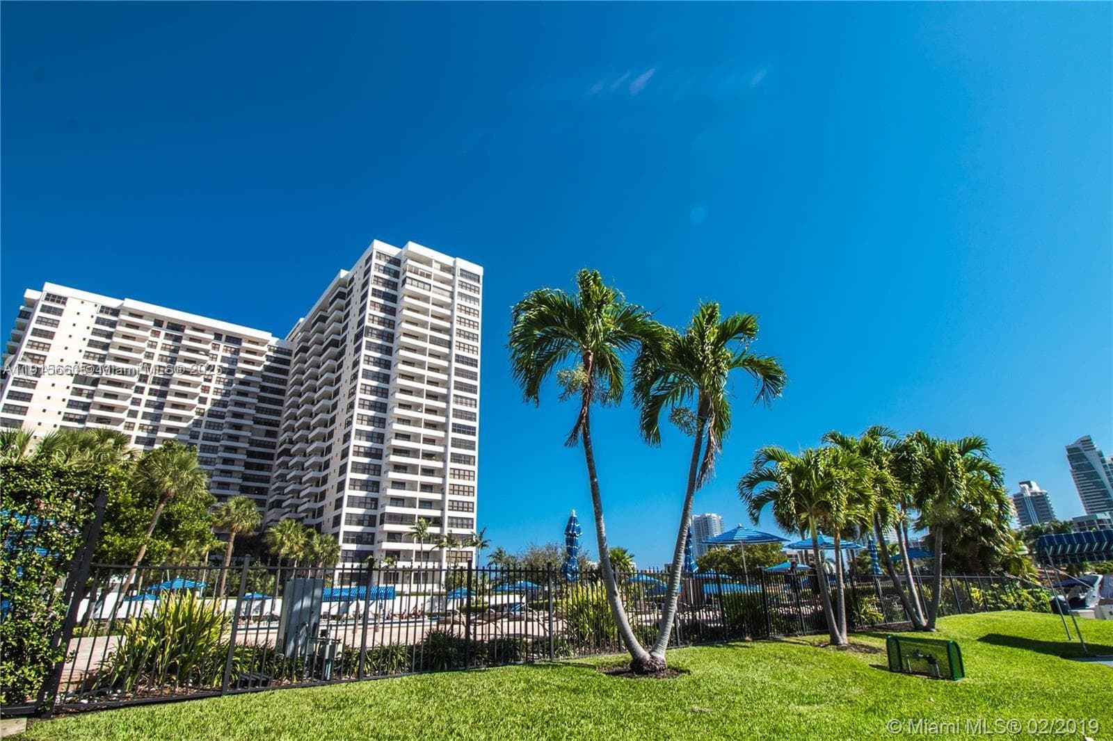 500 Three Islands Blvd 408 photo 25