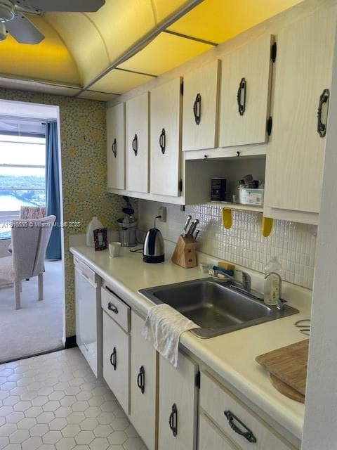 301 174th St 1605 photo 13