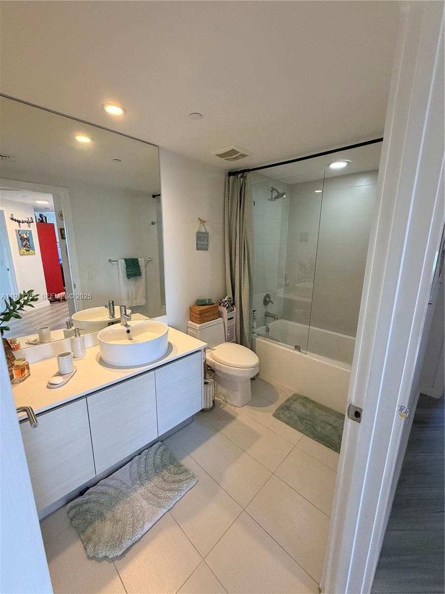 4250 Biscayne Blvd 902 photo 16