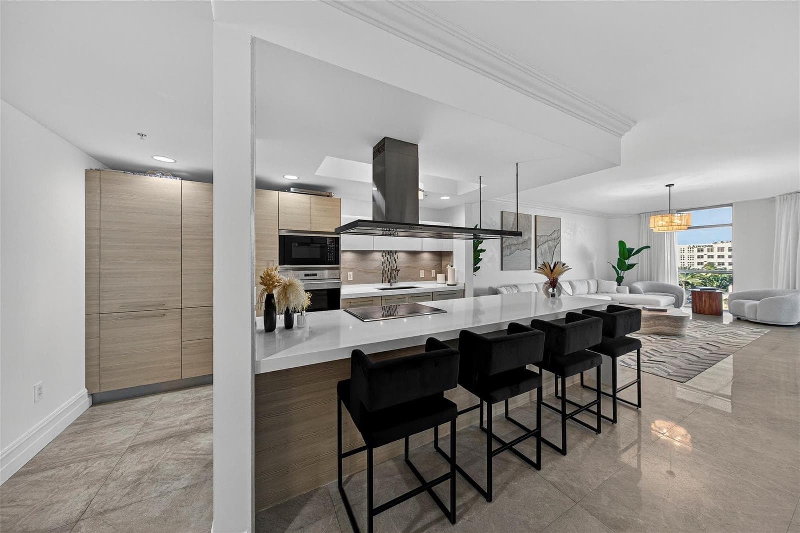 17301 Biscayne Boulevard 506 photo 6